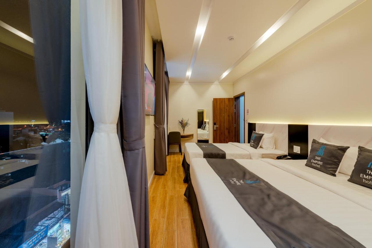 דואונג דונג The Empire Hotel מראה חיצוני תמונה