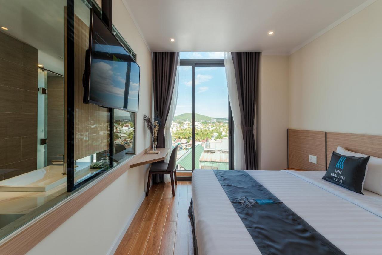 דואונג דונג The Empire Hotel מראה חיצוני תמונה