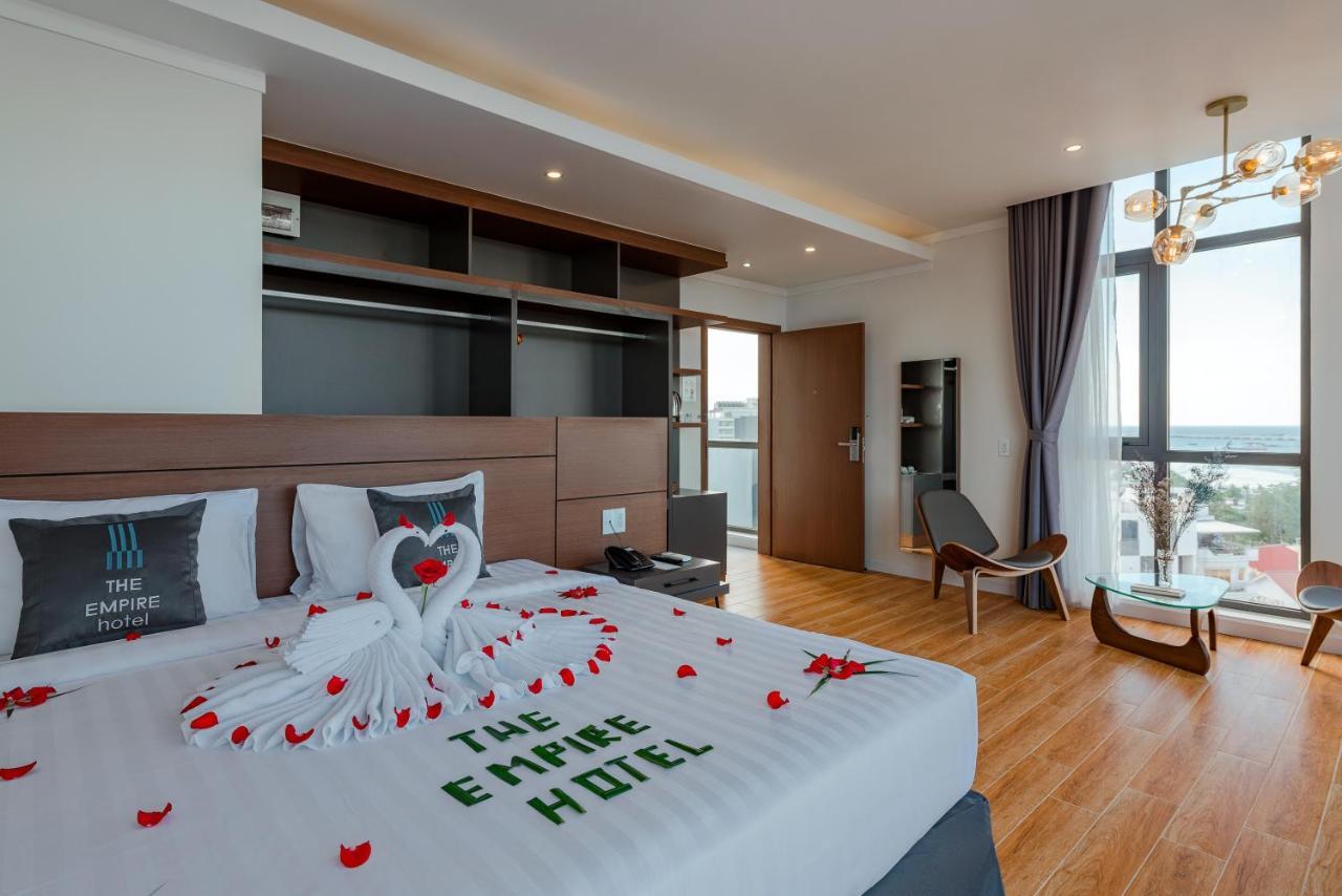 דואונג דונג The Empire Hotel מראה חיצוני תמונה