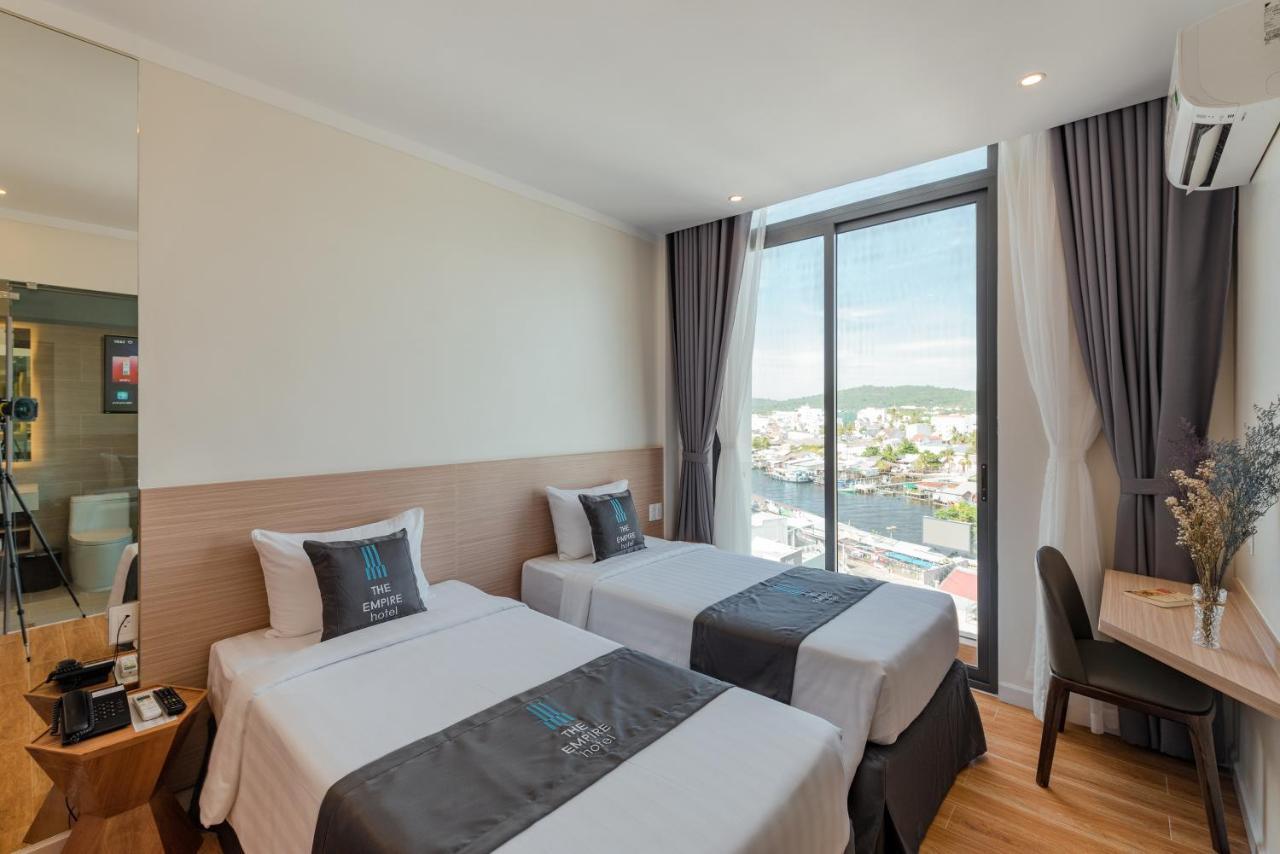 דואונג דונג The Empire Hotel מראה חיצוני תמונה