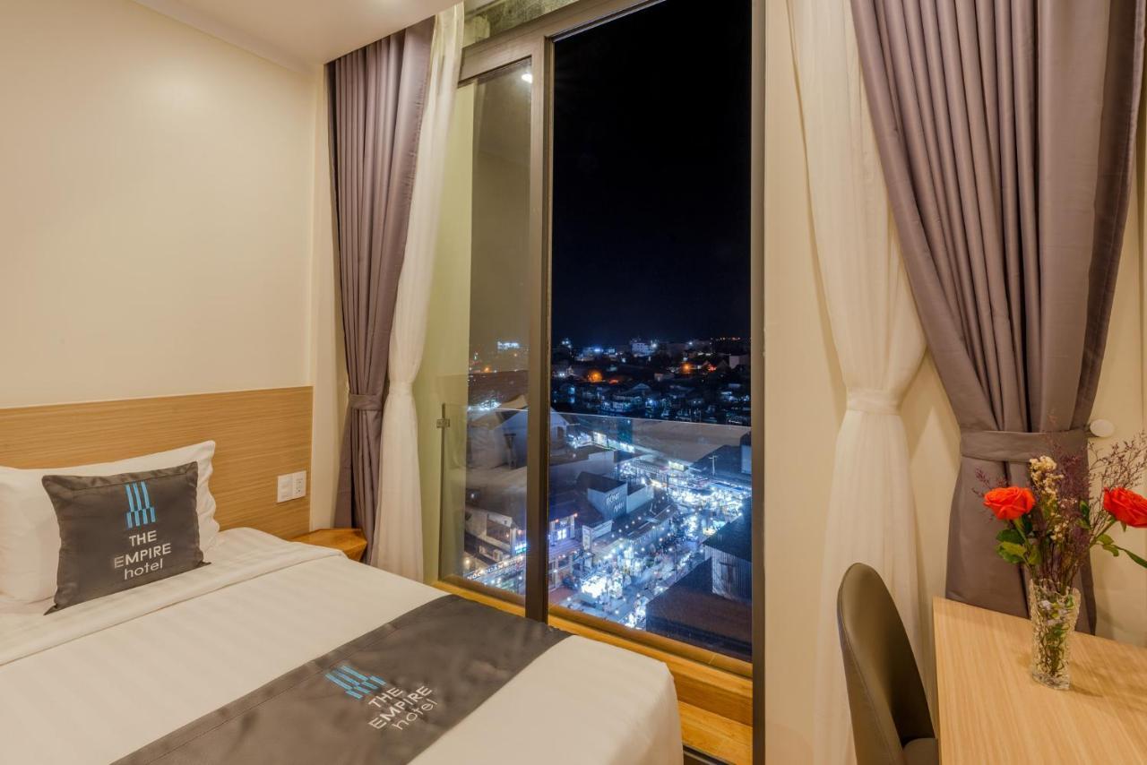 דואונג דונג The Empire Hotel מראה חיצוני תמונה