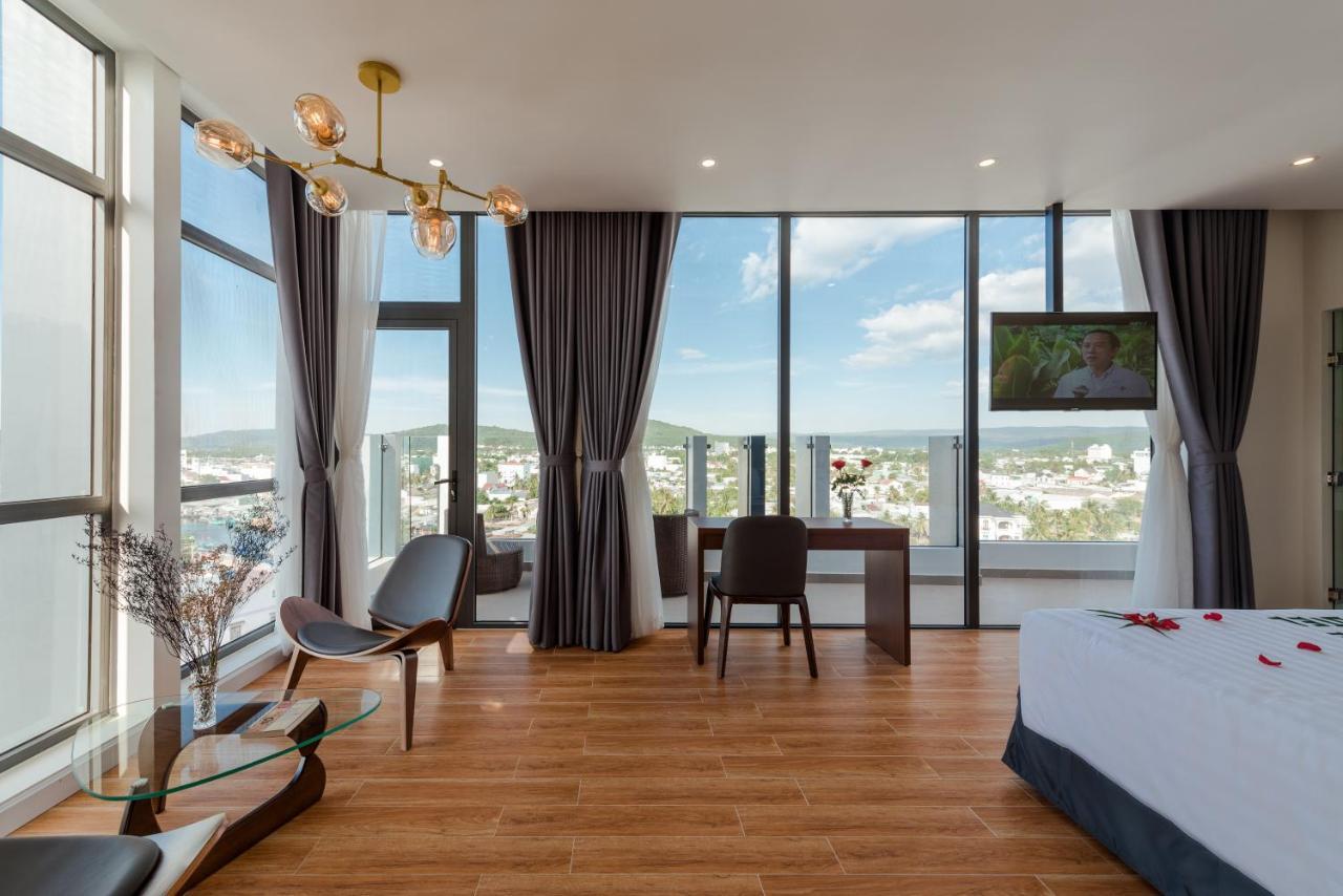 דואונג דונג The Empire Hotel מראה חיצוני תמונה
