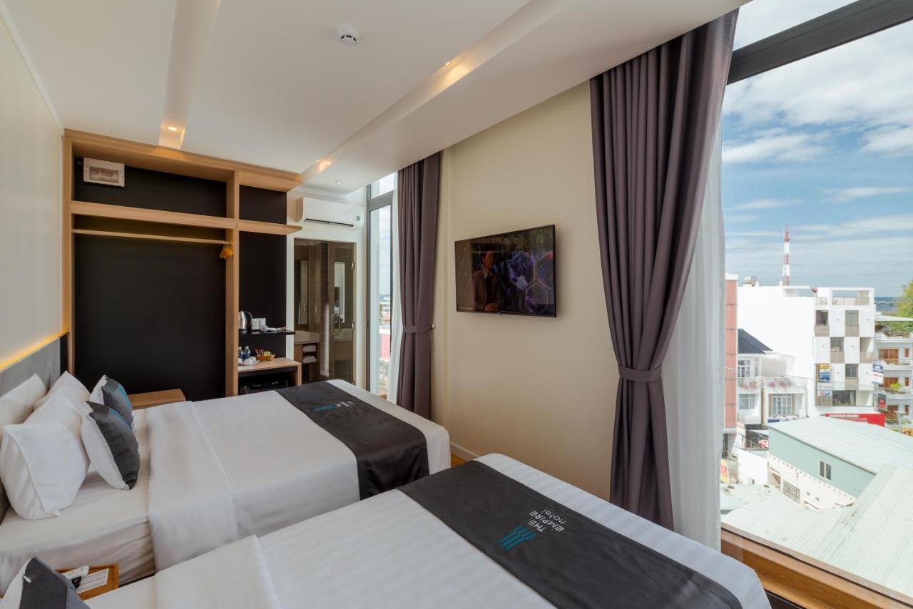 דואונג דונג The Empire Hotel מראה חיצוני תמונה