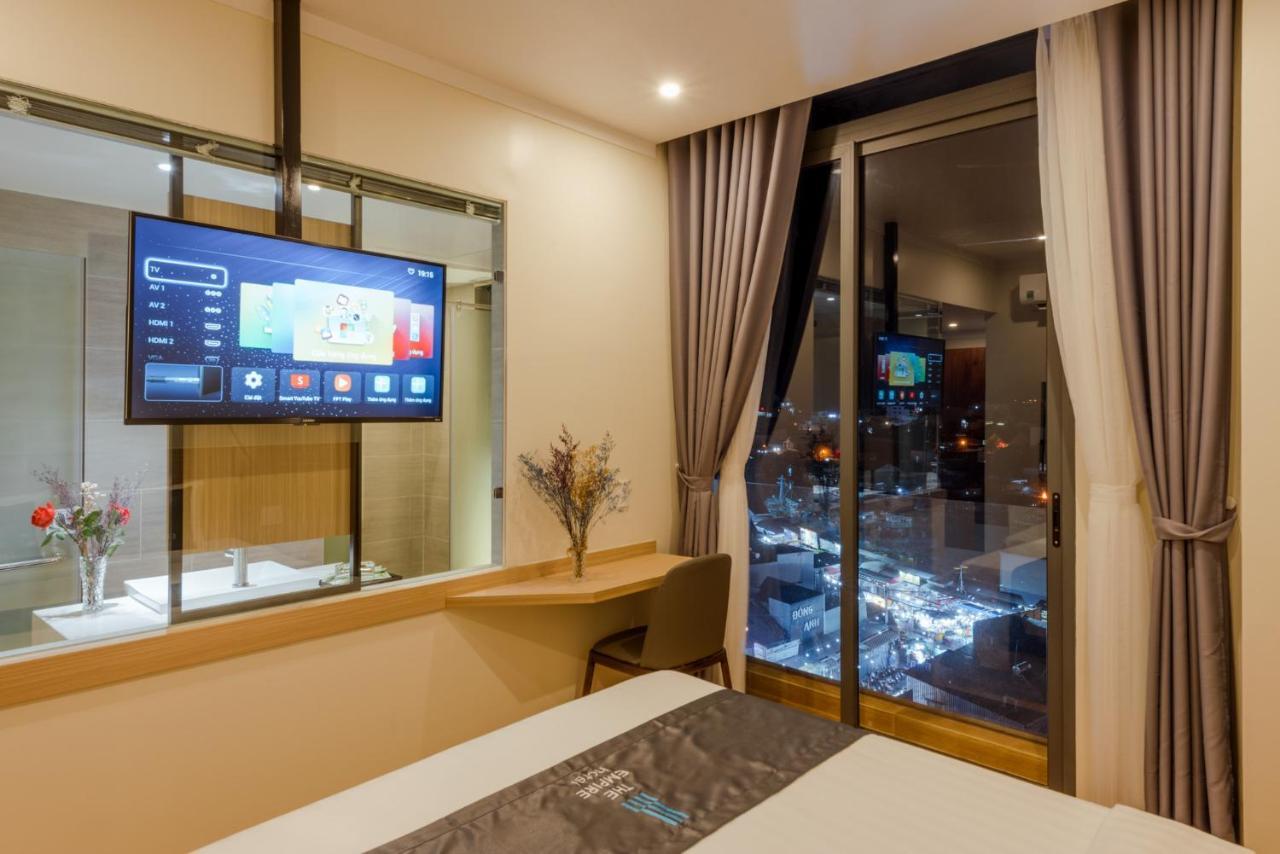 דואונג דונג The Empire Hotel מראה חיצוני תמונה