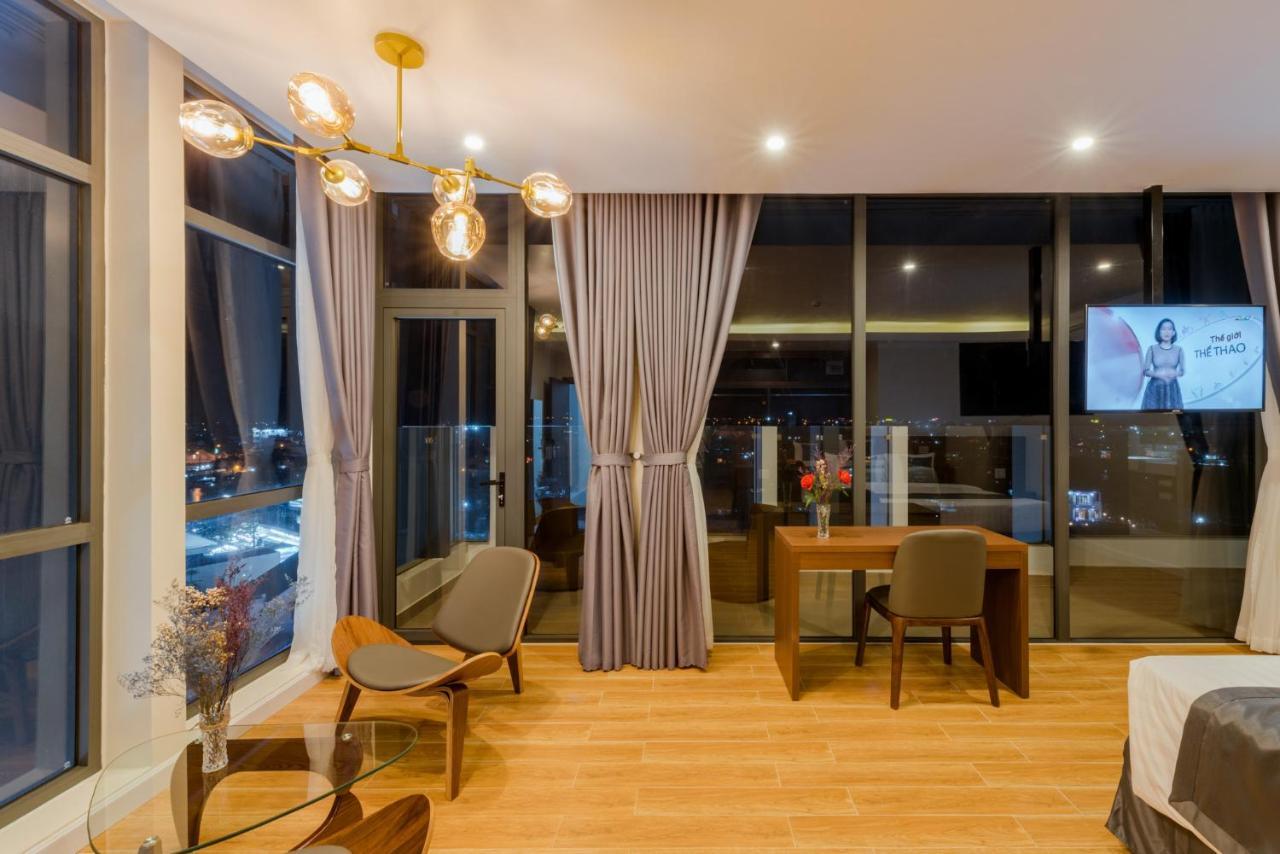 דואונג דונג The Empire Hotel מראה חיצוני תמונה
